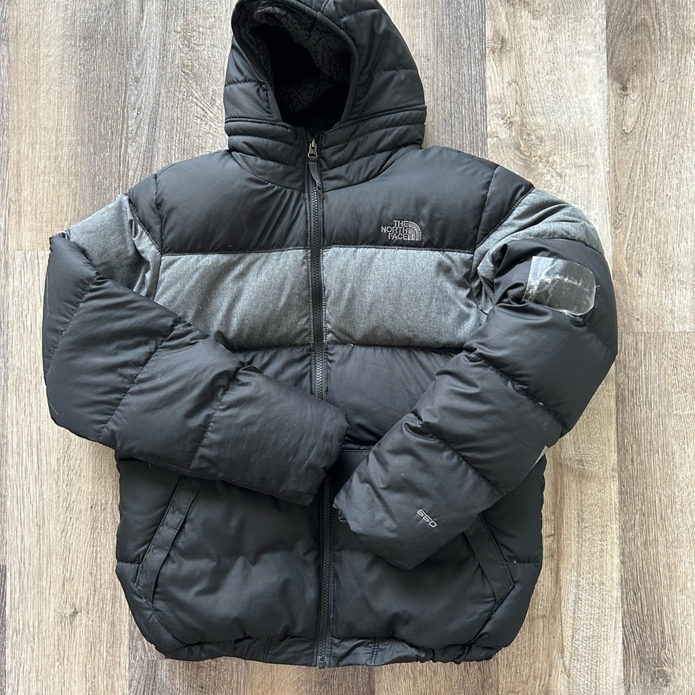 Boys North Face Moondoggy Down Jacket Black Gray Size XL READ DESCRIPTION